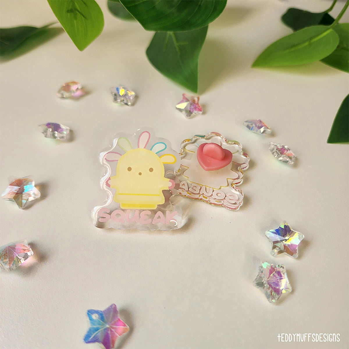 Squeakoid Acrylic Pin